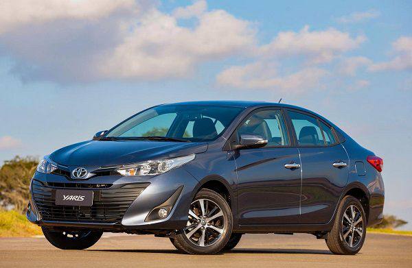 Toyota Yaris 1.5 GLI Auto 2017 — аренда в Чили